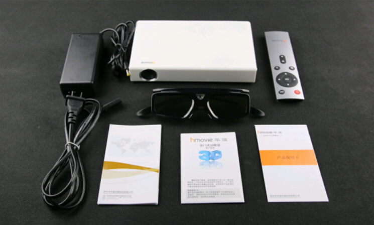 全球最小，華誼V5電影機(jī)評(píng)測(cè)