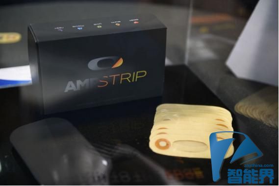 Amp Strip運(yùn)動追蹤器試玩：貼在身上就行