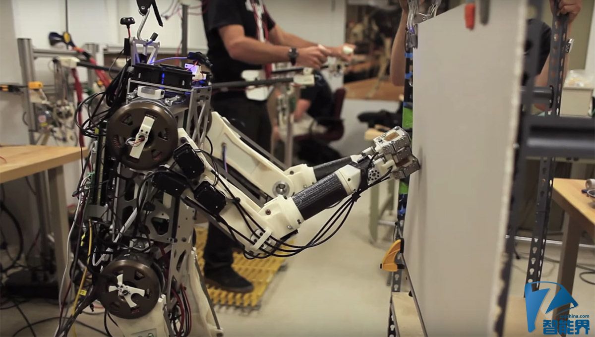 hermes-robot.jpg
