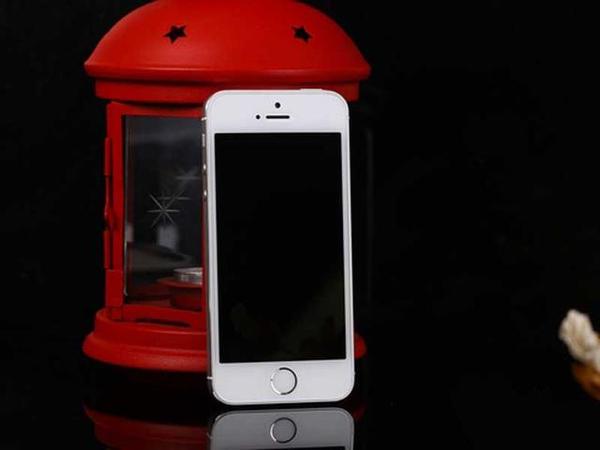 蘋(píng)果自貶身價(jià)推廉價(jià)iPhone，對(duì)國(guó)產(chǎn)機(jī)影響幾何？
