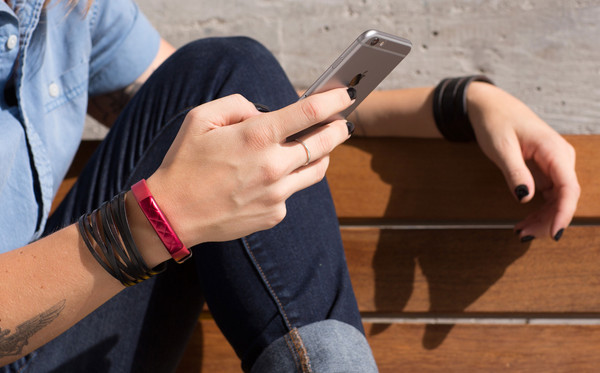 曾銷量全球第二 Jawbone UP手環(huán)宣布停產