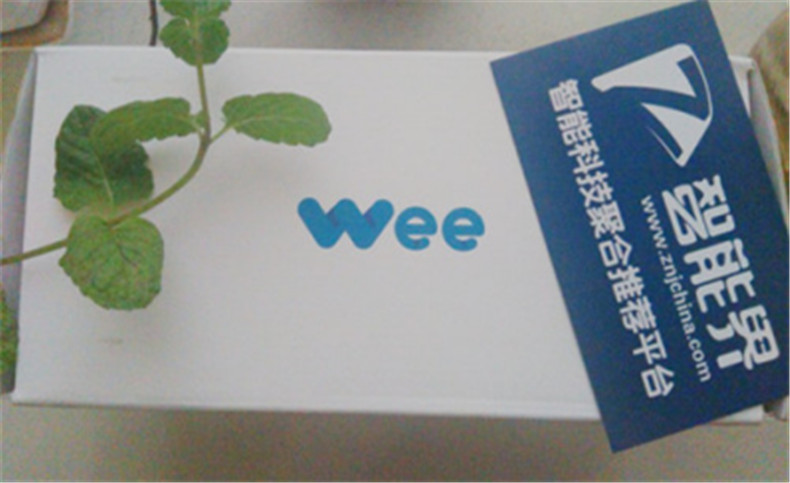拉伸手機游戲手柄飛智wee，帶來隨時隨地的娛樂體驗