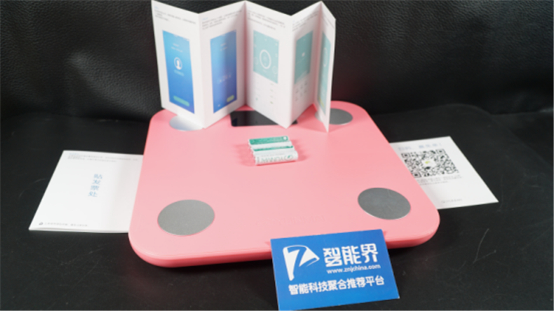 好輕mini智能體脂秤上手體驗(yàn)：開(kāi)啟你的健康生活