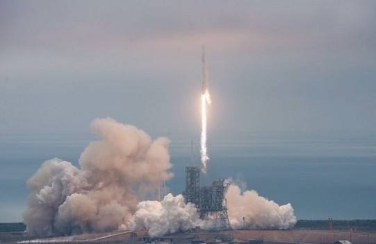 人類(lèi)歷史首次！SpaceX成功發(fā)射“二手火箭”