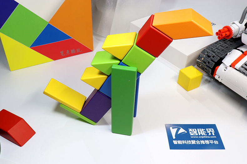 磁力啟蒙，安全環(huán)保，米兔兒童磁力積木上手體驗