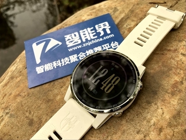 硬朗之中帶著些許精致——軍拓鐵腕5智能腕表