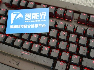 打游戲的你，需要一款炫酷雷柏V780機(jī)械鍵盤