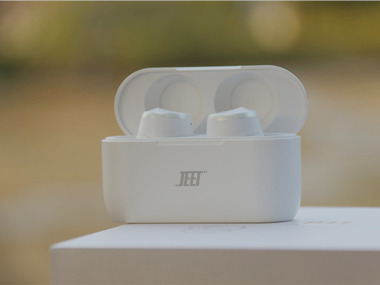 動(dòng)鐵加持 芯片增強(qiáng) 觸摸控制 JEET AIR PLUS無(wú)線藍(lán)牙耳機(jī)體驗(yàn)