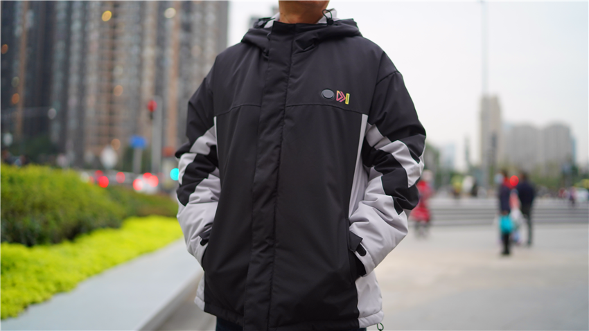 怕冷？羽絨服套臃腫？黑科技智能溫控電加熱，讓你無(wú)懼寒冷讓你無(wú)懼寒冷