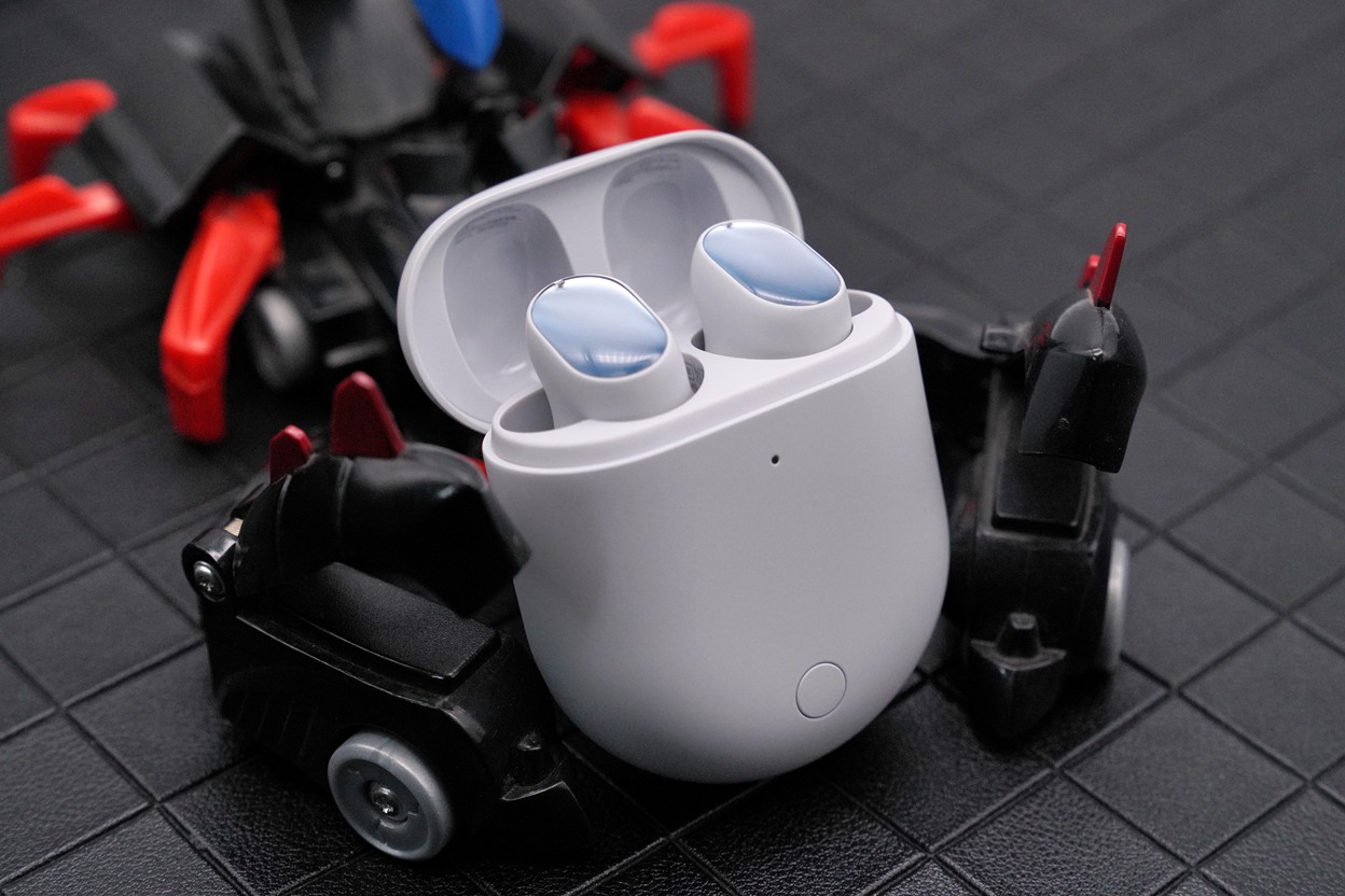 過一個(gè)炫彩的夏天，Redmi首款降噪耳機(jī)AirDots 3 Pro體驗(yàn)