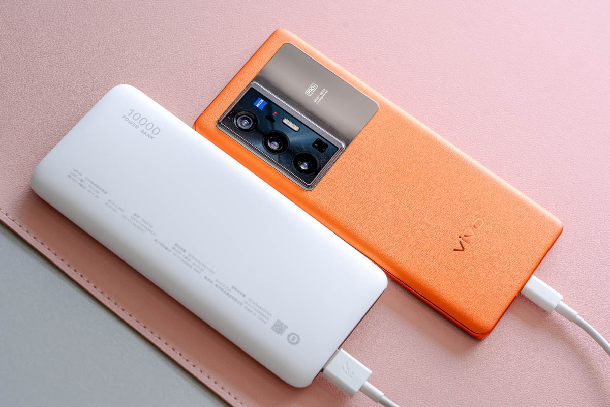vivo 20W移動電源上手體驗：能歌善舞，出門旅游準(zhǔn)備充電寶