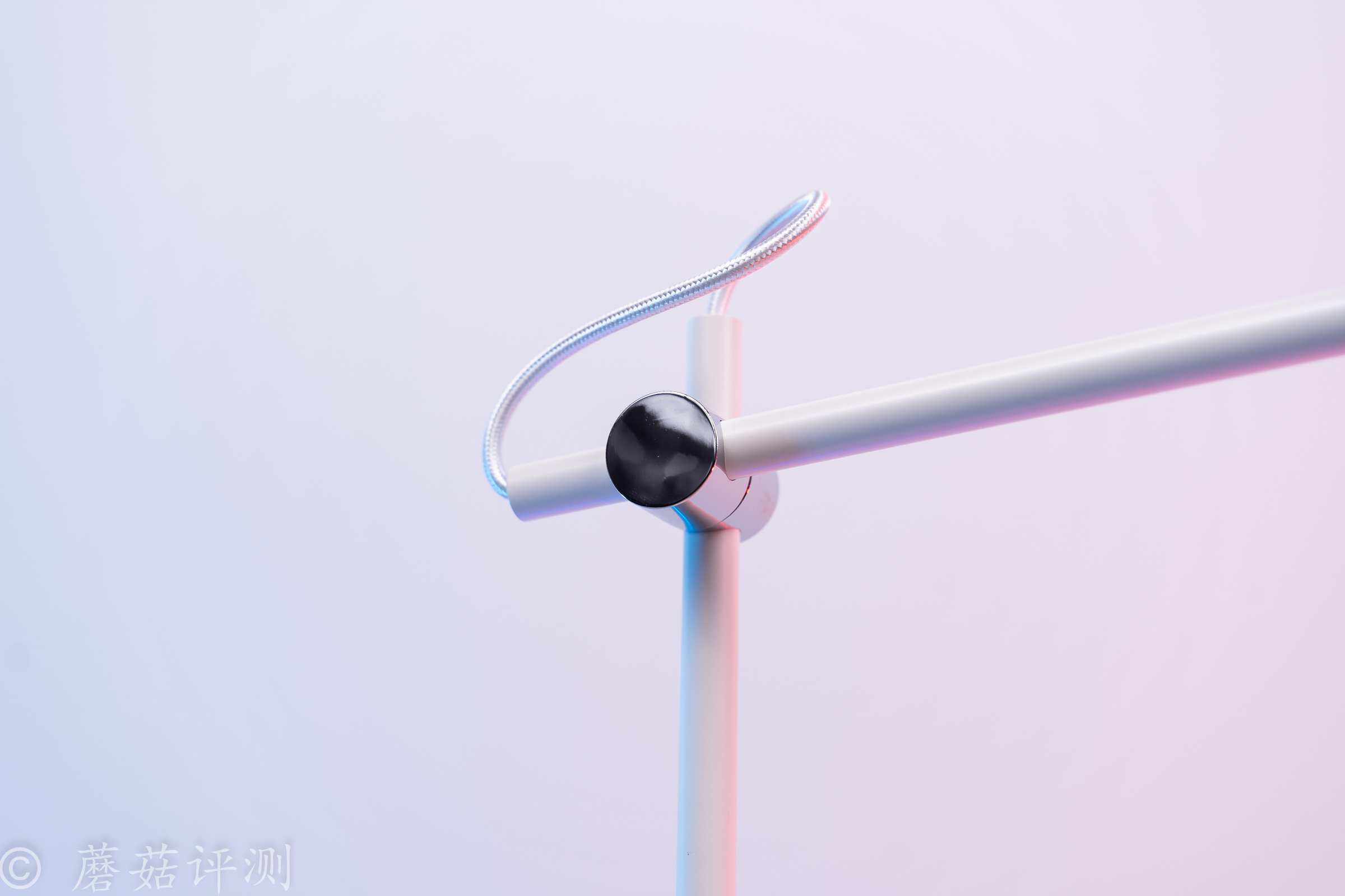 8_20220706_南卡_NANK-L1護(hù)眼臺燈學(xué)生學(xué)習(xí)專用國AA級兒童寫作業(yè)床頭書桌宿舍臥室閱讀燈家用智能學(xué)習(xí)辦公臺燈_云白色.jpg