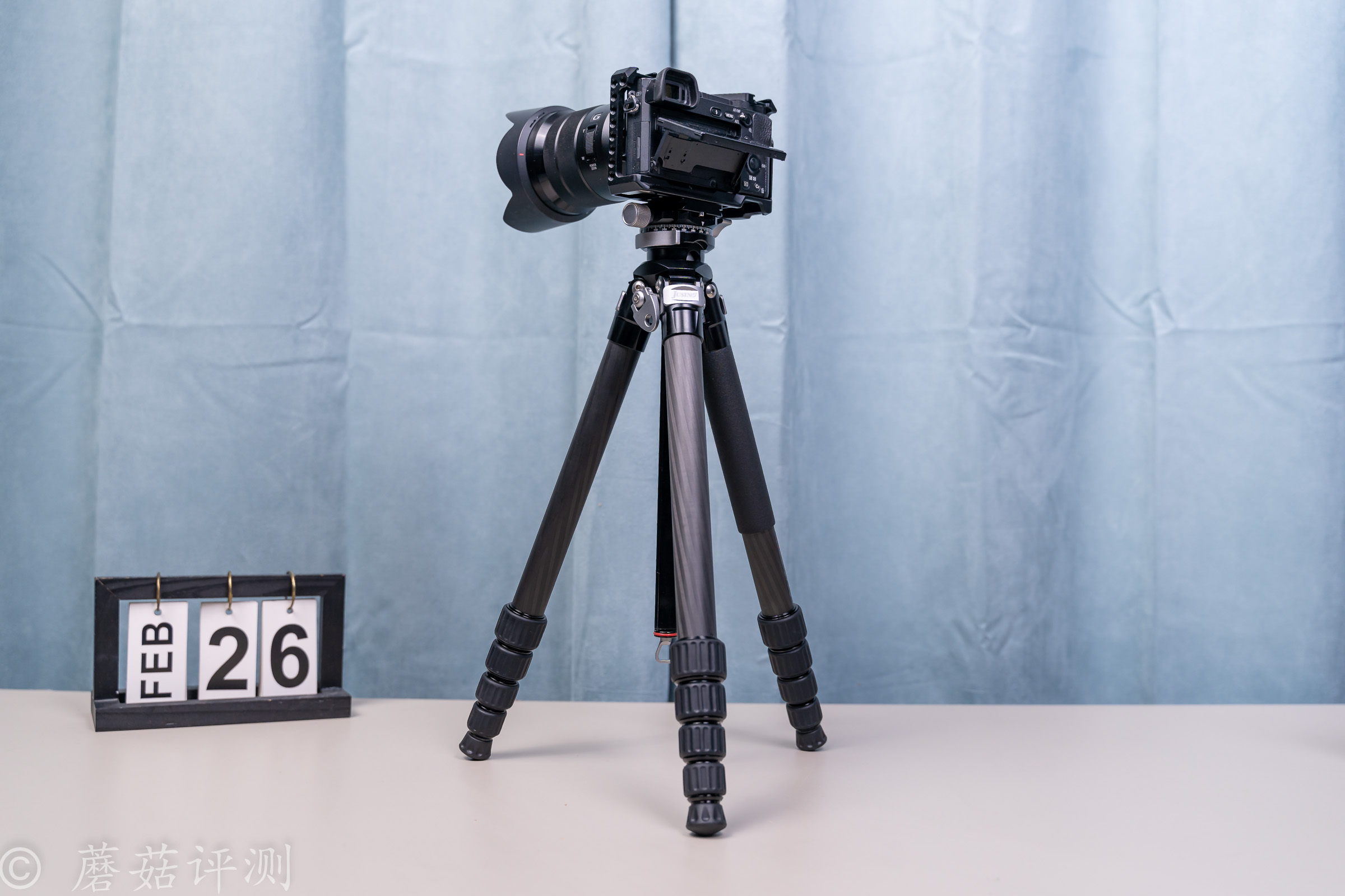 23_20221226_佳鑫悅AX-255C優(yōu)質(zhì)碳纖維三腳架云臺套裝_微單單電數(shù)碼單反相機(jī)專業(yè)三角架.jpg
