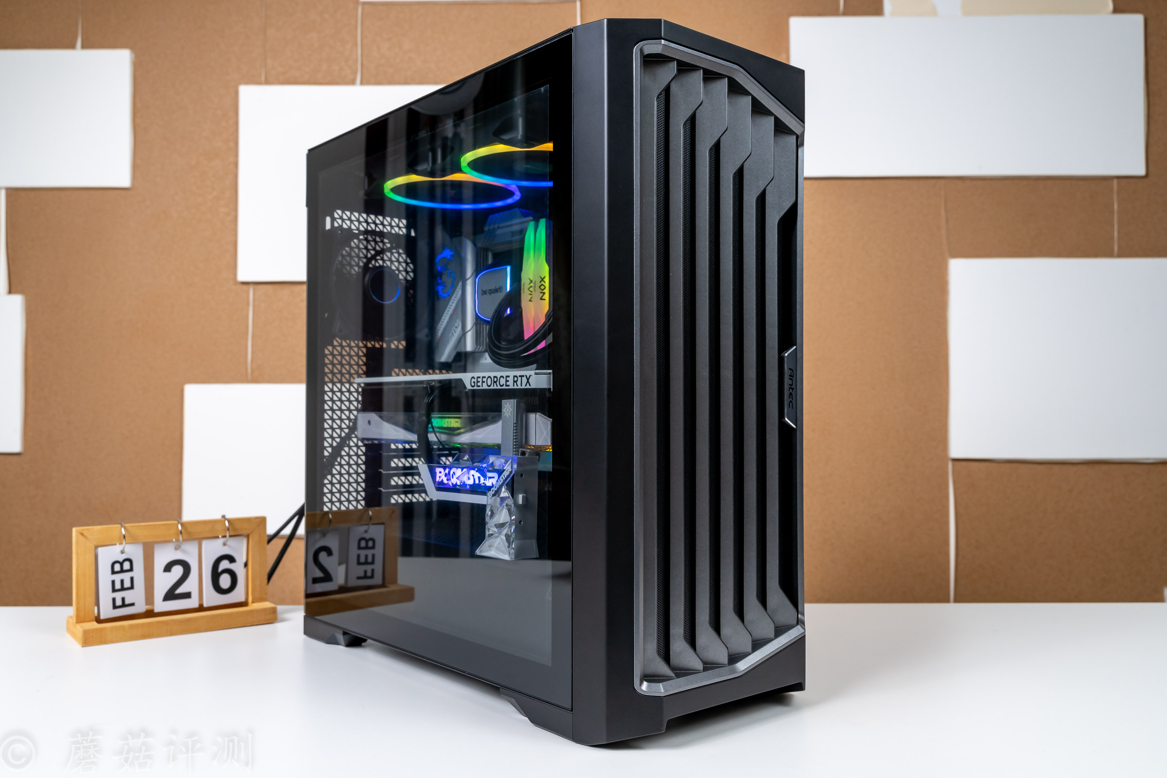 散熱表現(xiàn)優(yōu)秀，裝機(jī)體驗(yàn)很棒，安鈦克Performance1 FT初星雙面?zhèn)韧溉C(jī)箱 評(píng)測(cè)