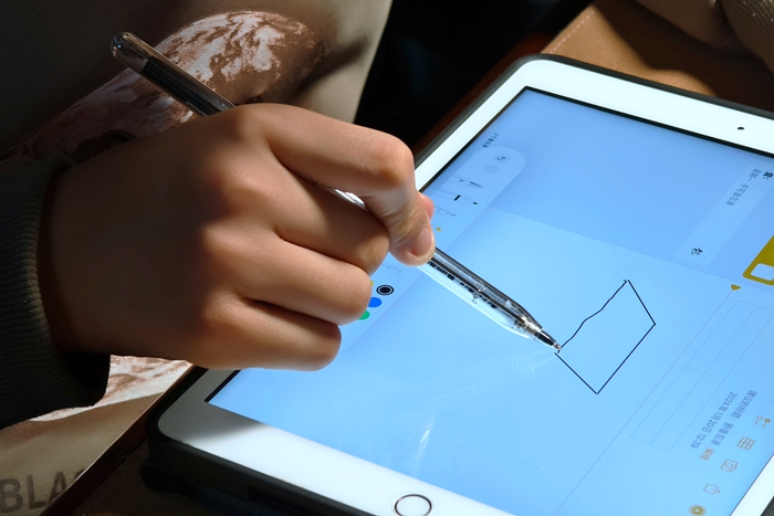 西圣Pencil 2：透明科技，平替Apple Pencil