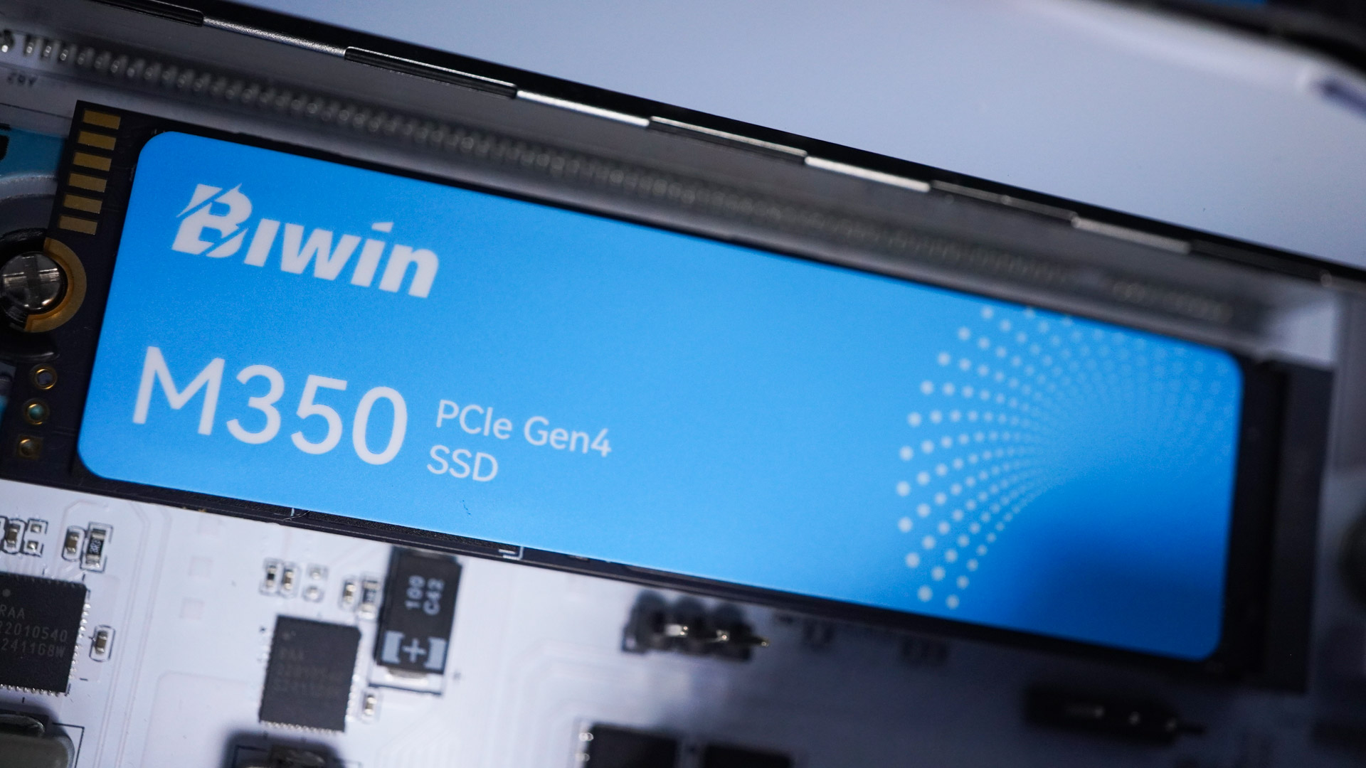 高性?xún)r(jià)比和穩(wěn)定性PCIe4.0固態(tài) - 佰維M350 2TB