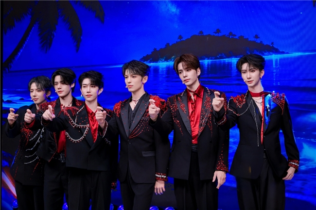 佳能EOS C50 團(tuán)播首秀驚艷無(wú)憂之夜，明星感直播助推流量破百億